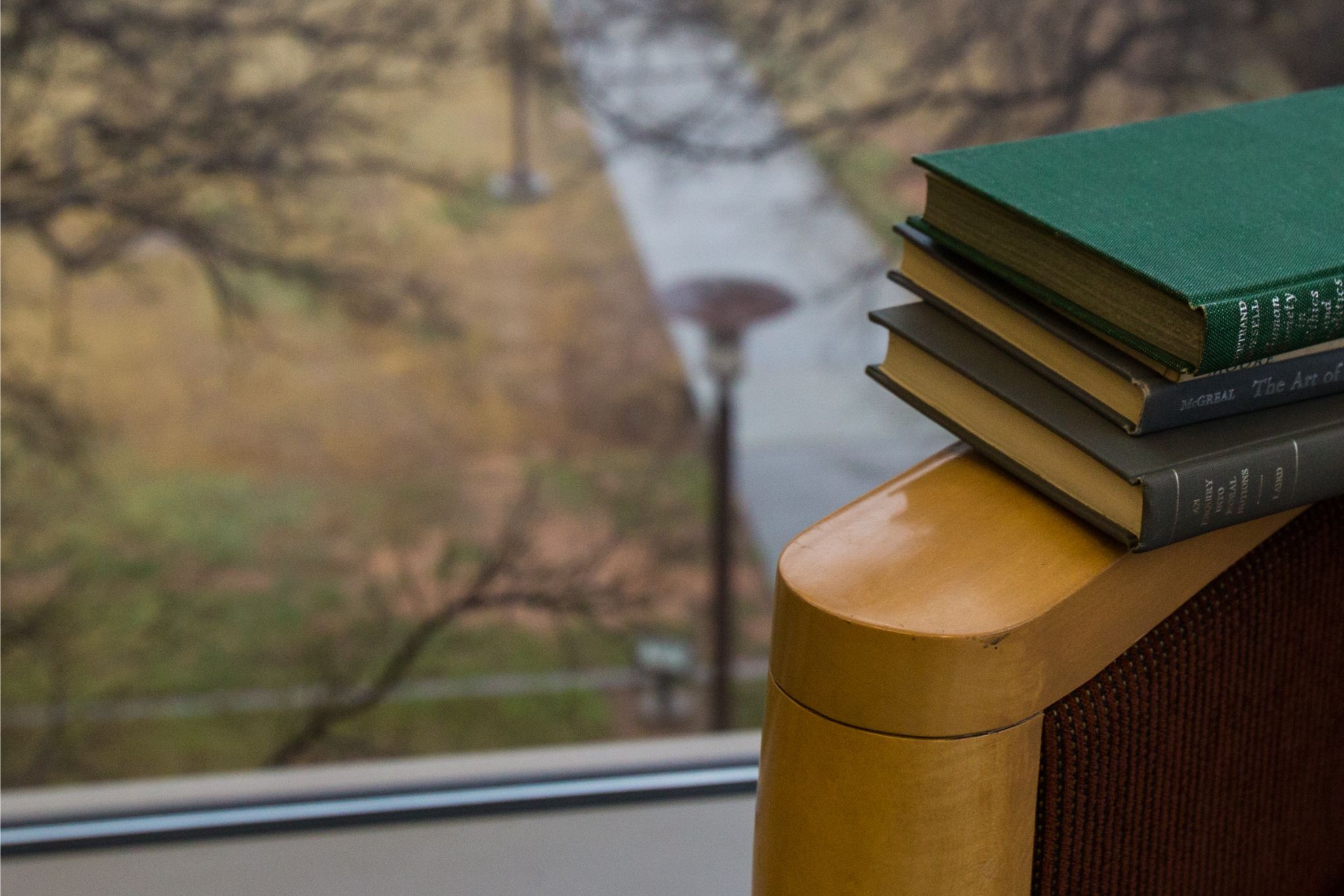 libros en exhibición - toma del campus