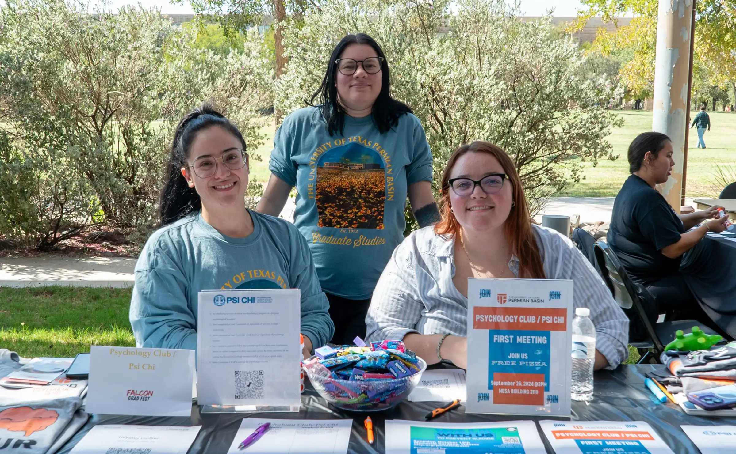 students working Psychology Club Event Sign Up