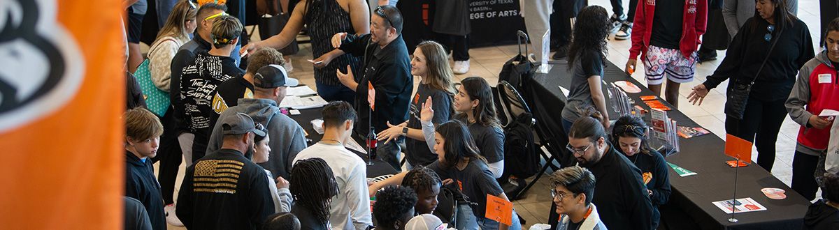 Overhead picture of students at organization fair