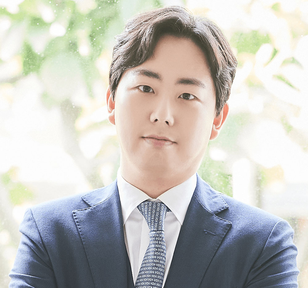 Dr. Jake Lee