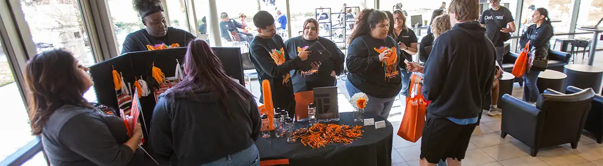 evento de estudio de trabajo en ayuda financiera