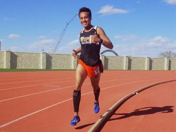 Ruben Guerra running track