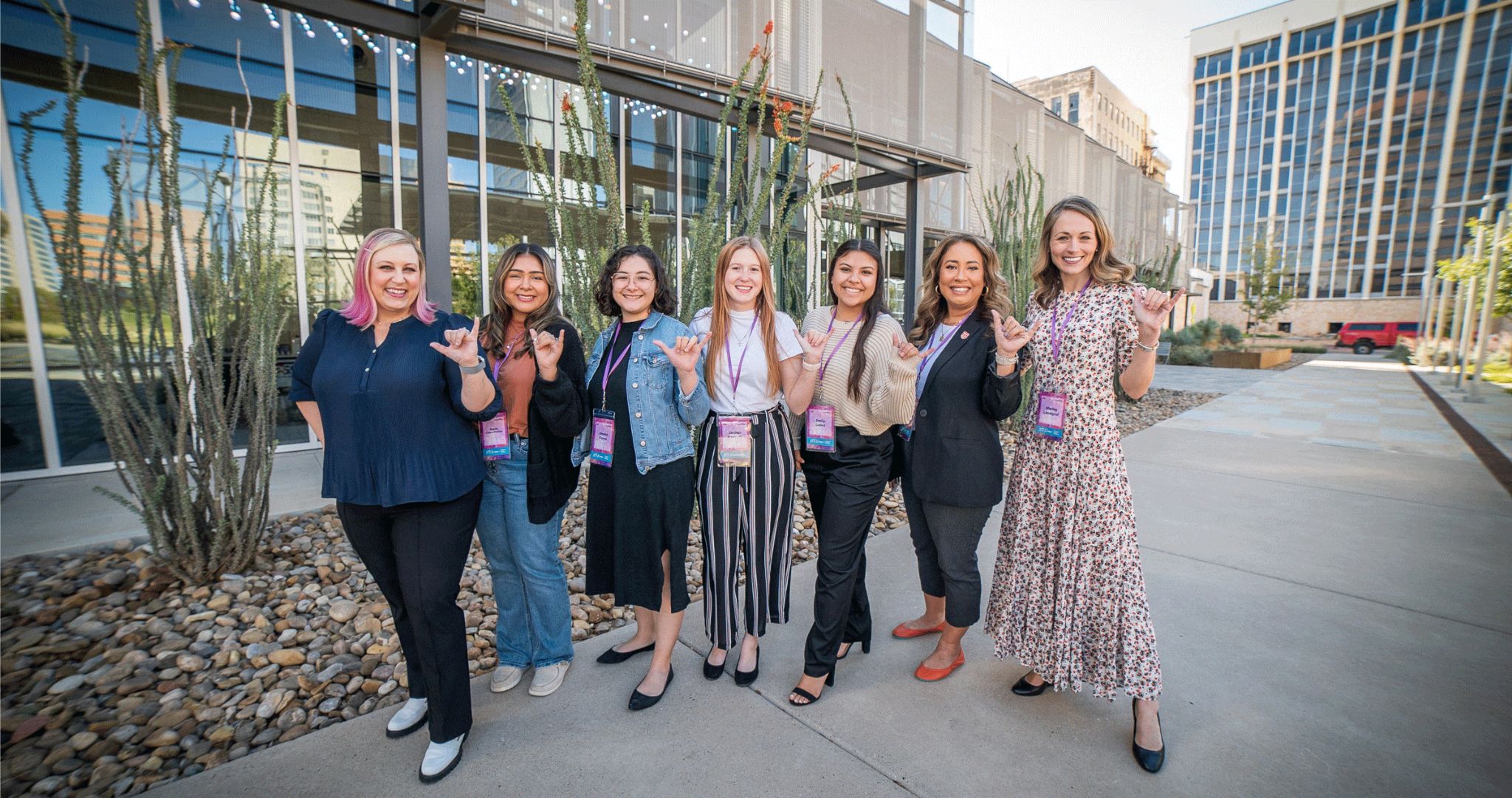 2022-10-20-wtx-mujeres-1-utpb-estudiantes.gif