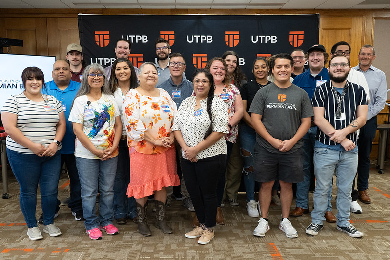 heb-you-grads.jpg