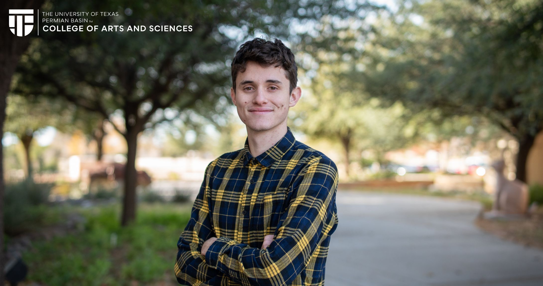 headshot of daniel fernandez