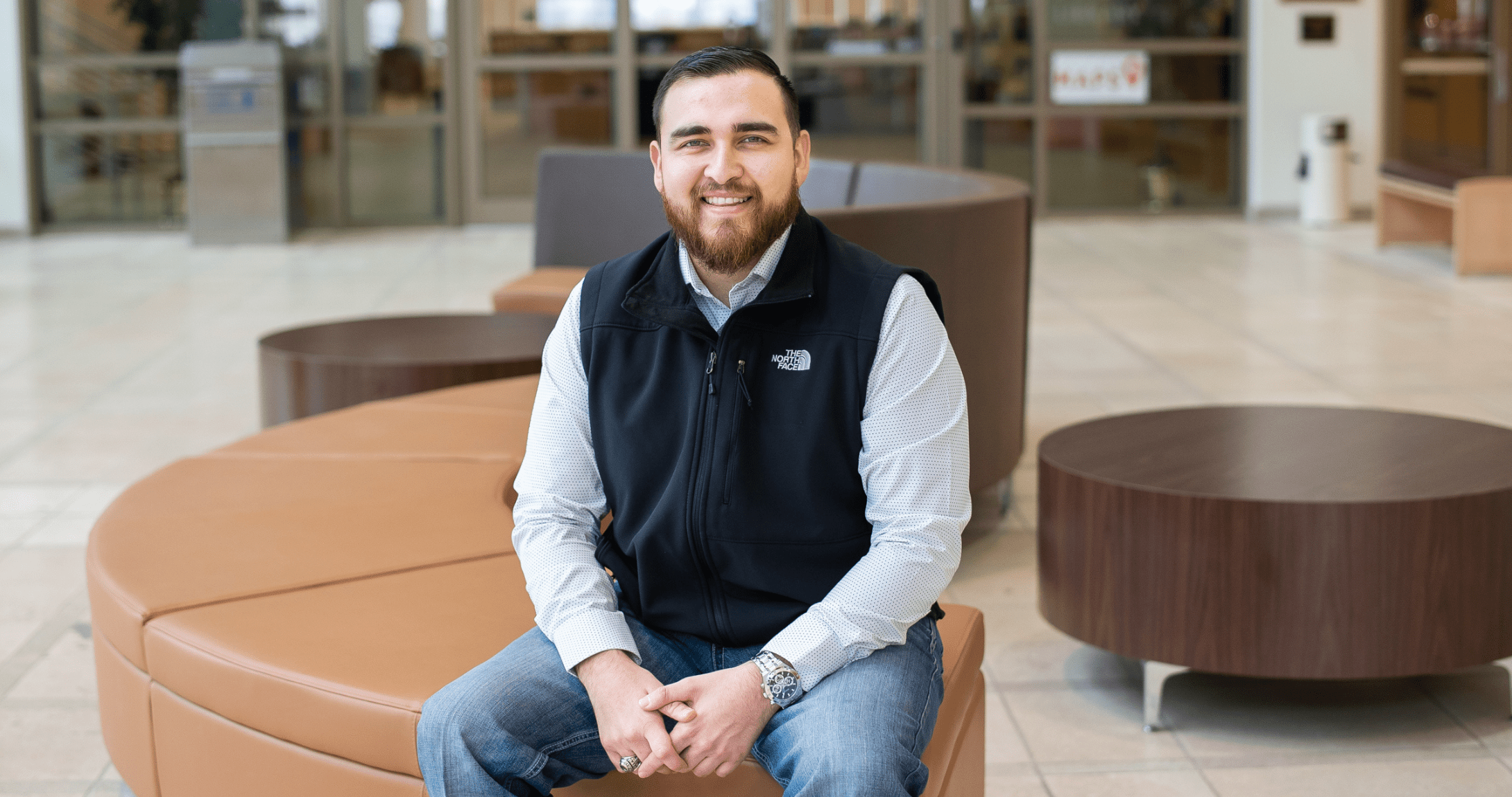 Head shot of alumni Roy Garcia smiling